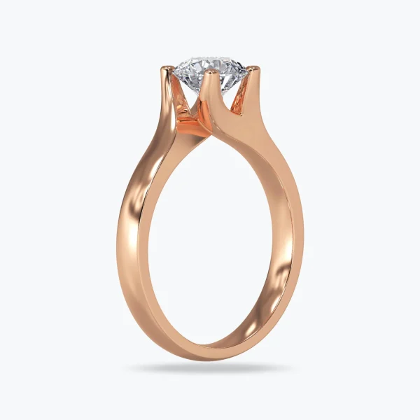 Anillo Dorado Brillo de Aurora con Diamante