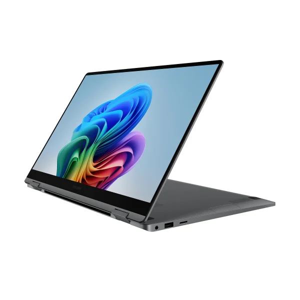 Laptop FreeBook con pantalla táctil